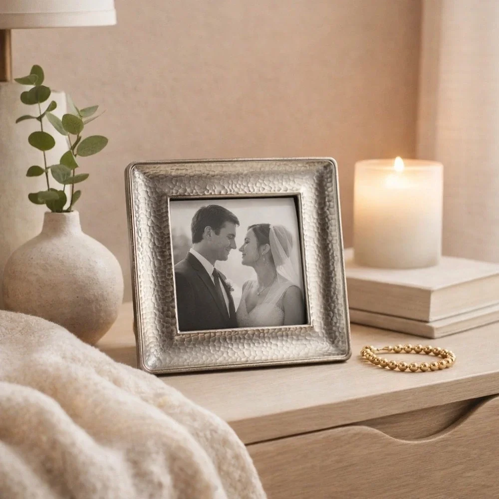 Max‎ Studio Home Hammered Metal Photo Frame – Silver